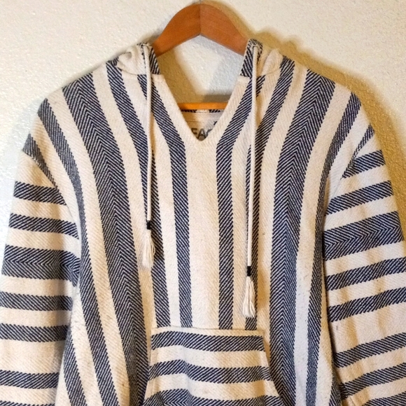 Beach Life Tops - Beach Life Women's Black and White Baja Hoodie Pullover Size L 100% Cotton EUC